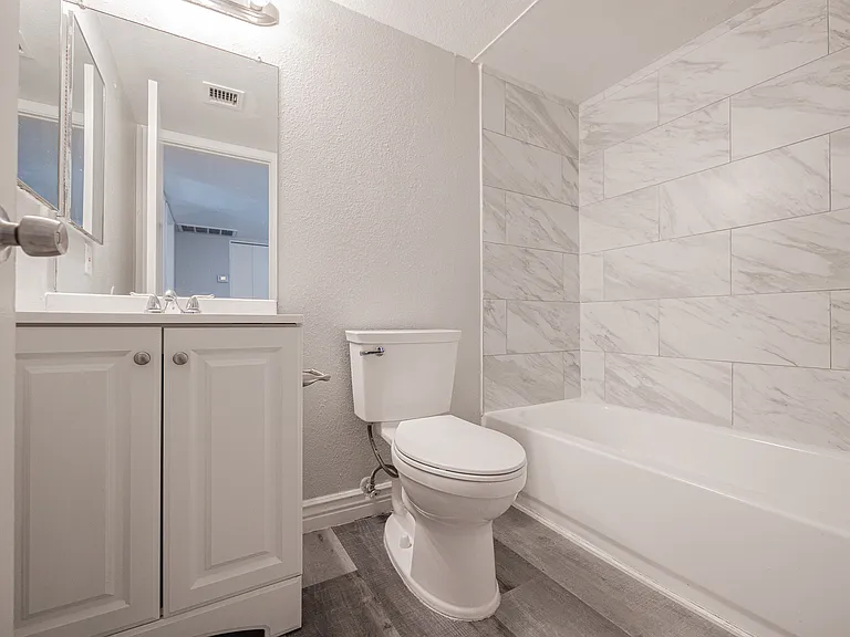 2674 N 43rd Ave #C — Photo 17