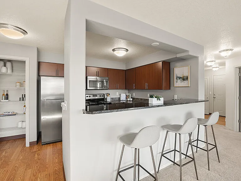 Cedar Falls Apartments — Photo 4
