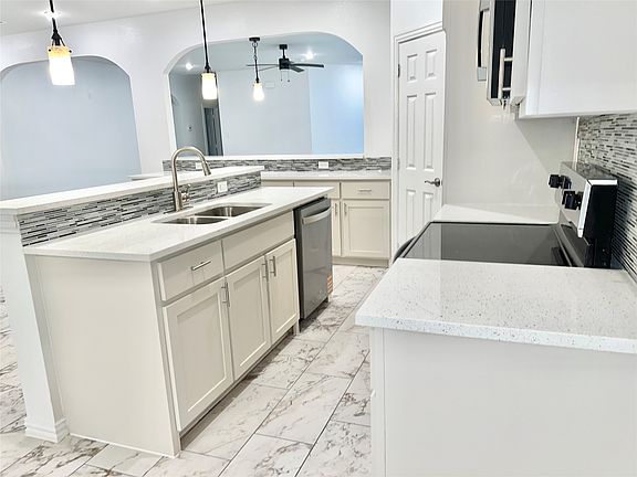 4th image of 2811 Silkwood St
