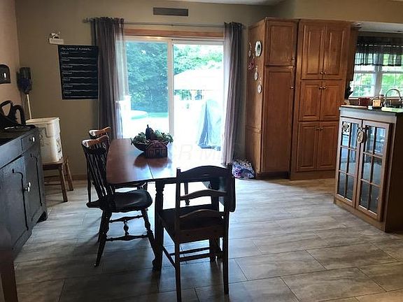 5th image of 4092 Northridge Rd