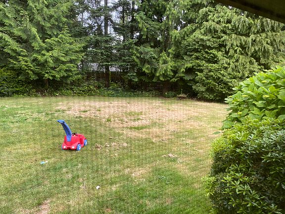 2nd image of 1607 Edgewood Dr NW