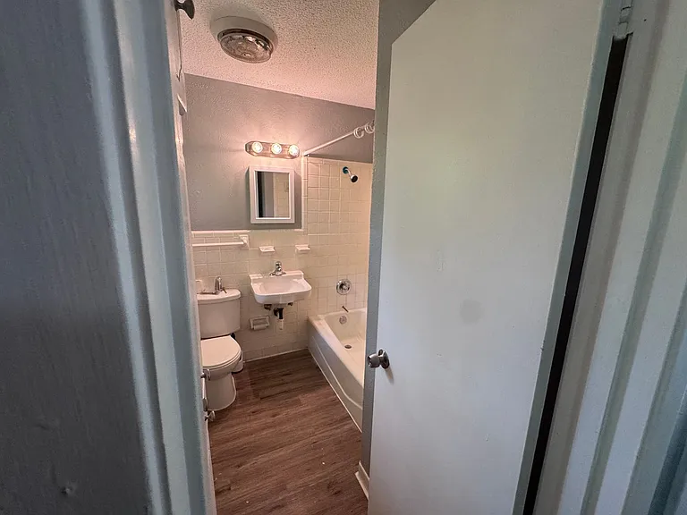 309 E Dean Ave #2 — Photo 11