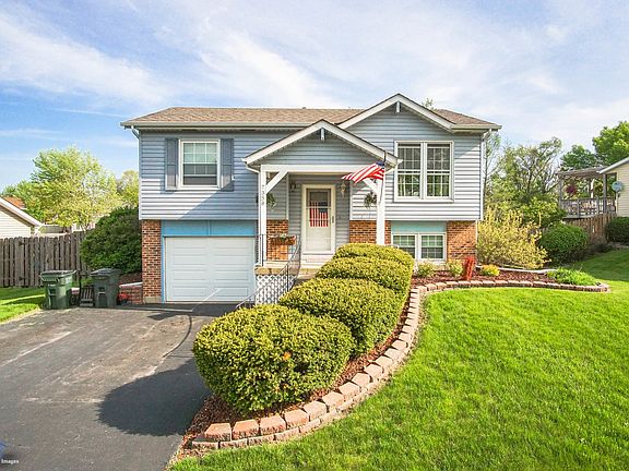 3rd image of 7358 W Woodlawn Dr