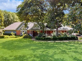 917 Hillside Dr, Copper Canyon, TX 75077