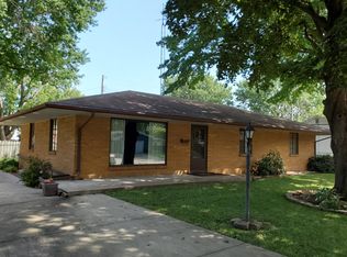 1726 W Acres Dr, Burlington, IA 52601