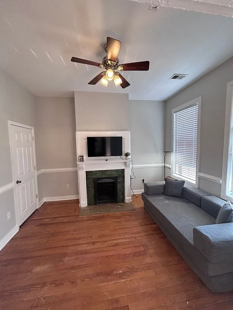 Fully Furnished Mid-Term Rental in Richmond's Fan District — Photo 4