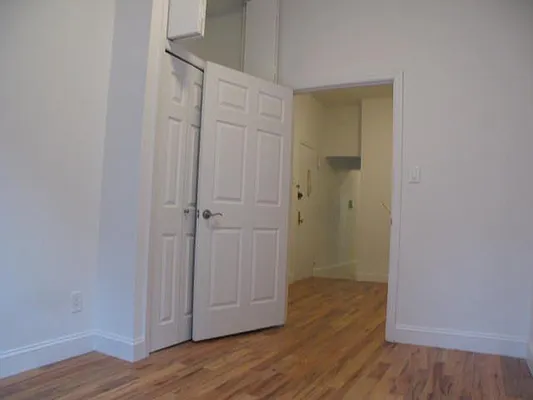 Rented by Roseann Lettieri Realty | media 8