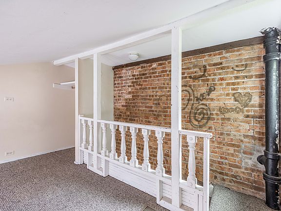4th image of 1501 W Fullerton Ave #1F