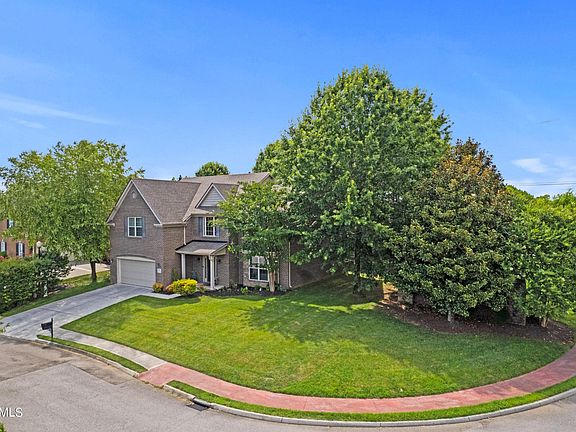 3rd image of 12801 Lily Pond Ln
