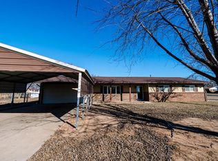 101 Bowling Dr, Pauls Valley, OK 73075