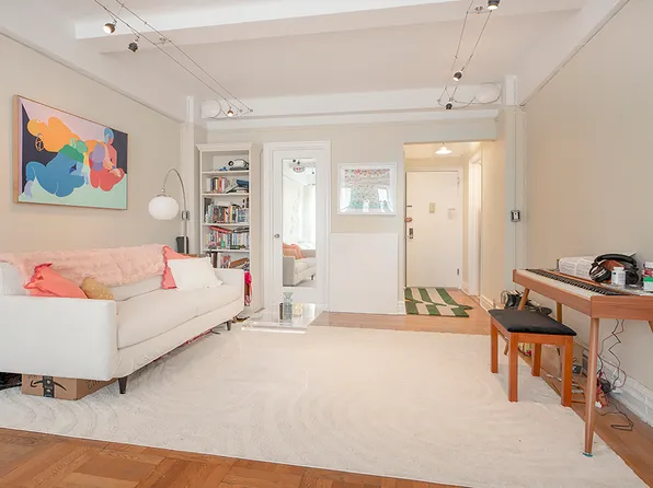 24 5th Avenue 1112 image 1 of 7