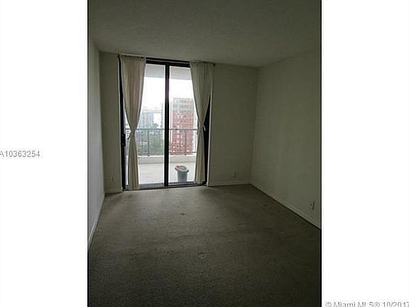 3rd image of 1581 Brickell Ave APT 1208