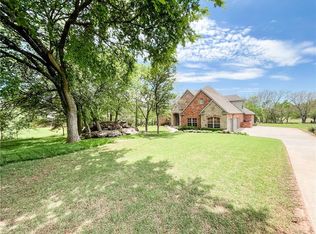 8014 Redhawk Ln, Edmond, OK 73034