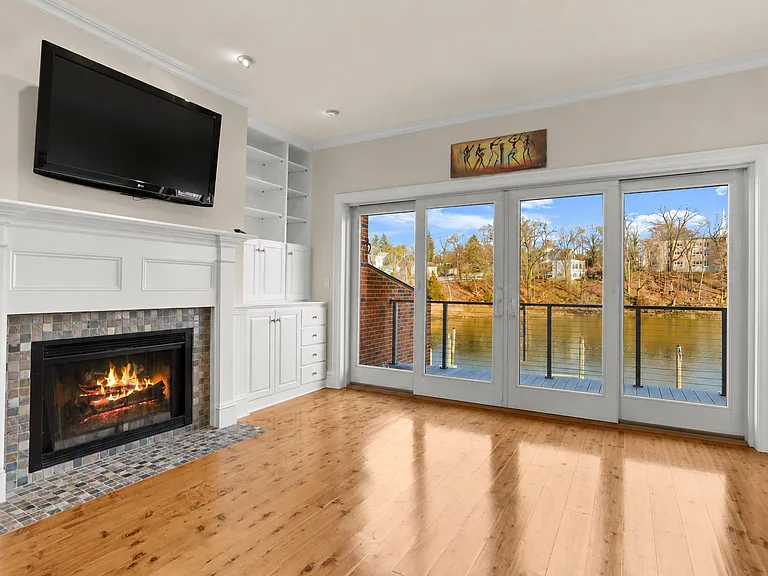 115 River Rd #15 — Photo 4
