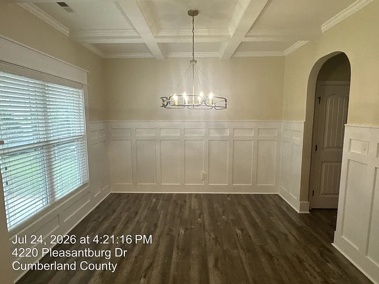 4220 Pleasantburg Dr — Photo 7