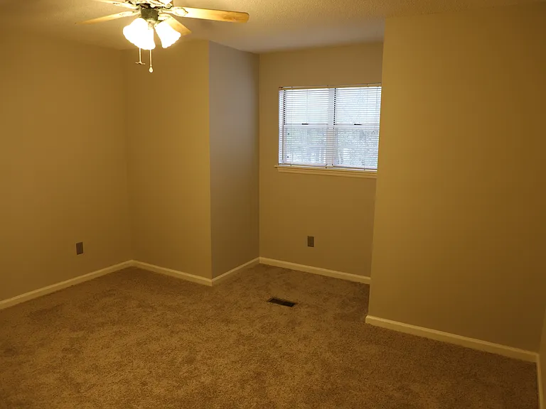 105 E Lakemont Dr — Photo 11
