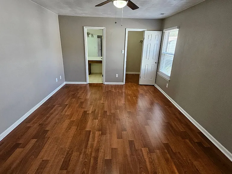 1605 Sinking Creek Dr — Photo 21