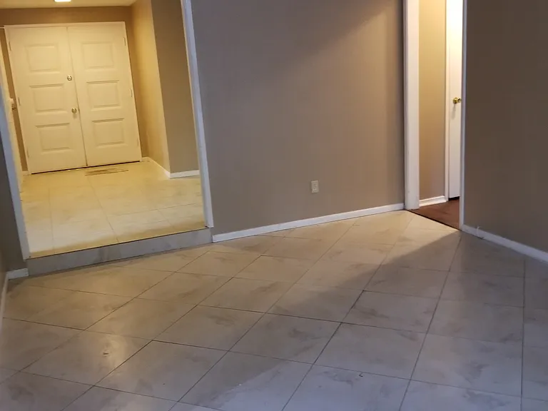 390 W Blaine St — Photo 15