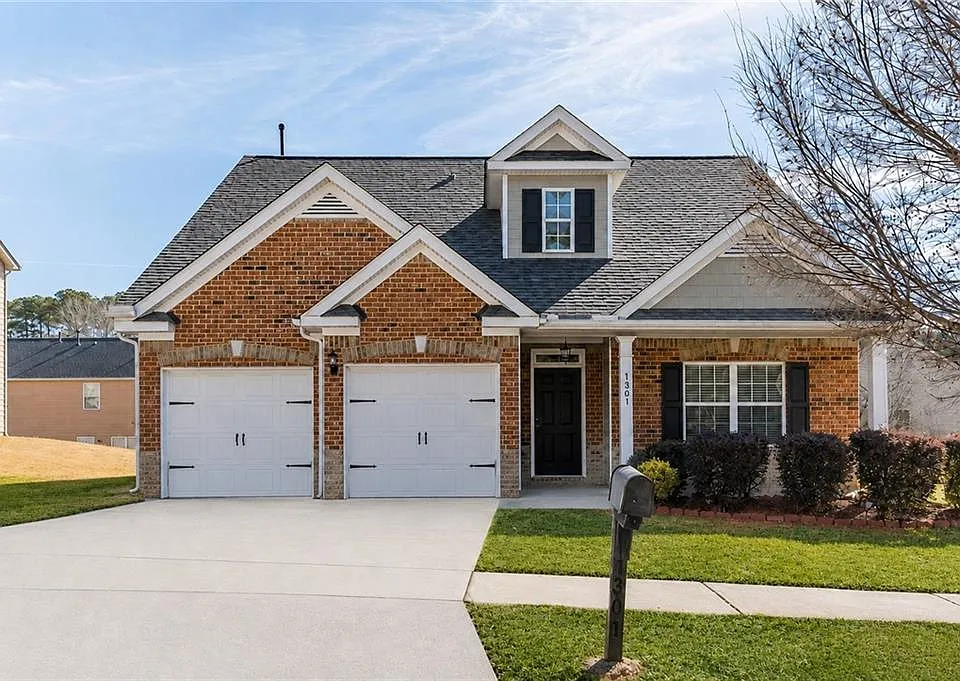 1301 Rose Terrace Cir