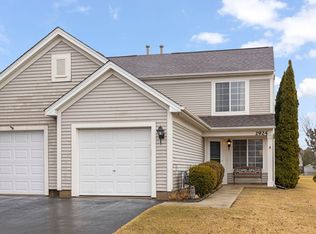 2924 Impressions Dr, Lake In The Hills, IL 60156