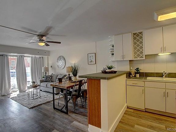 3rd image of 800 N Washington St APT 208