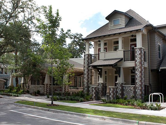 2nd image of 1124 SW 1st Ave #201