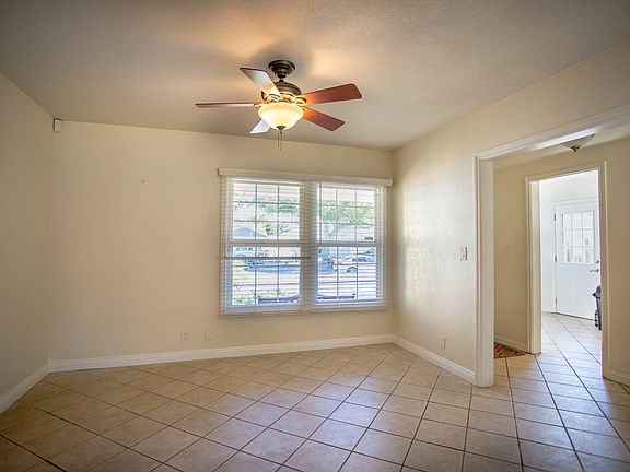 5th image of 7013 McLennan Ave
