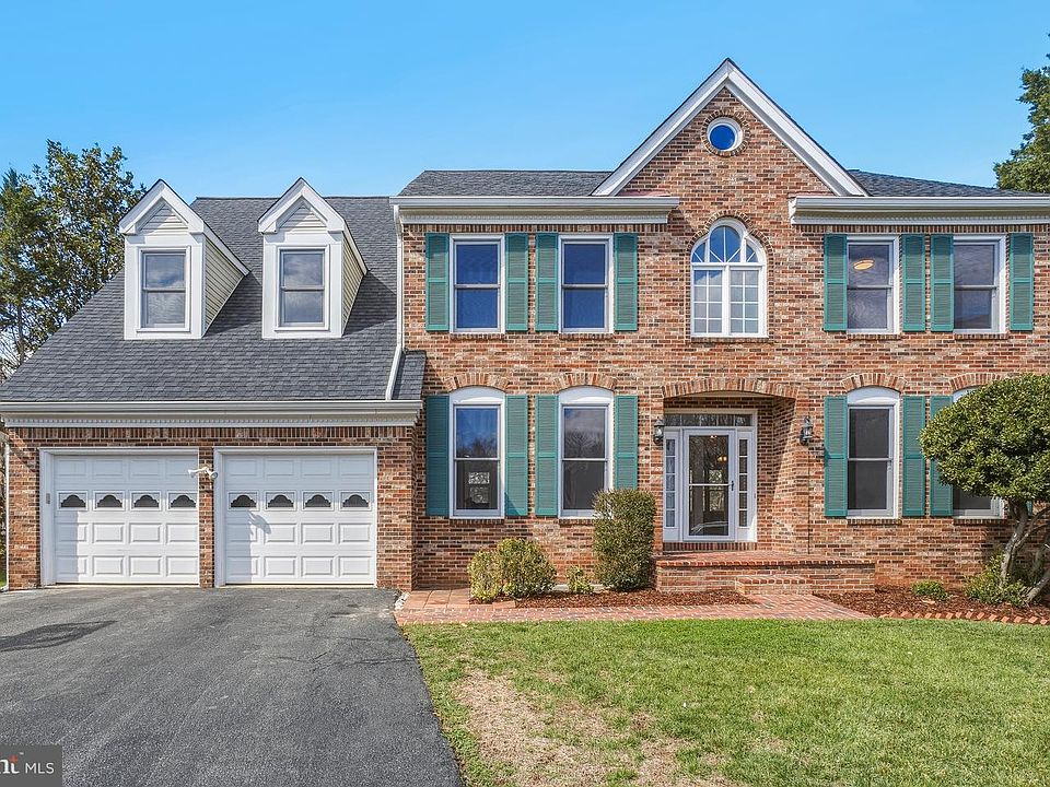 1st image of 5 Driscoll Ct