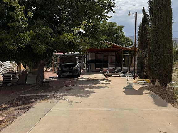 2nd image of 606 Maryland Ave