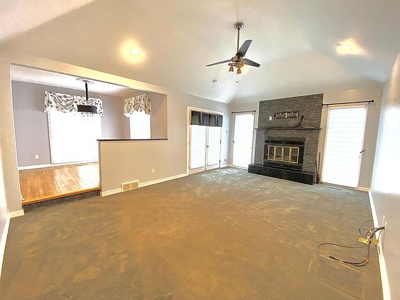2nd image of 4966 Sheridan Dr
