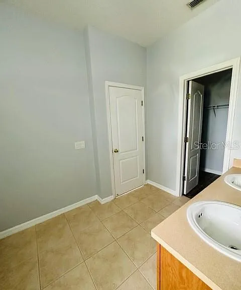 1953 Estancia Cir #C — Photo 17