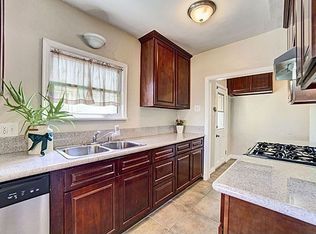 6029 Walnut Ave, Long Beach, CA 90805