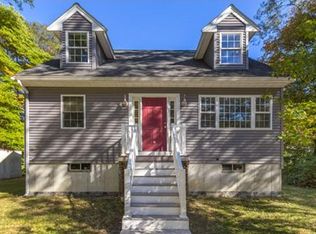 5 Acanthis Rd, Billerica, MA 01821