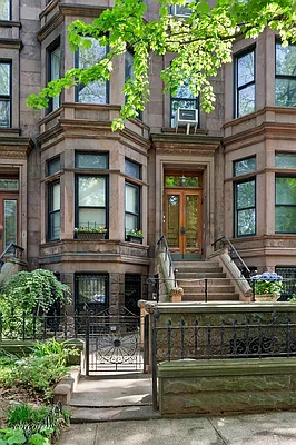 Sold by Corcoran | media 29