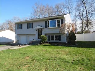 39 Half Hollow Tarn, Monroe, NY 10950