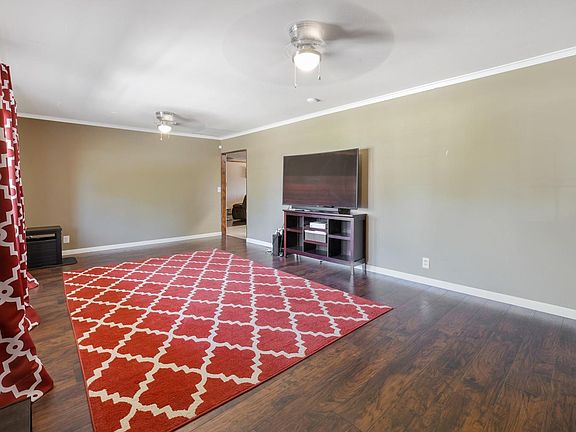 5th image of 2034 N Kensington Way