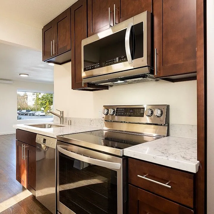 2451 NW 59th St #2451