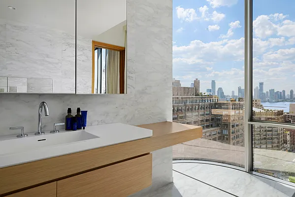 Sold by SERHANT. | media 7