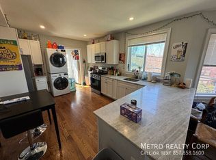 2 Hamilton Rd #PENTHOUSE, Somerville, MA 02144