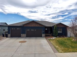 2545 States Blvd, Dickinson, ND 58601