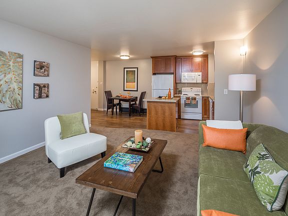4th image of 6 Seville Way APT 301