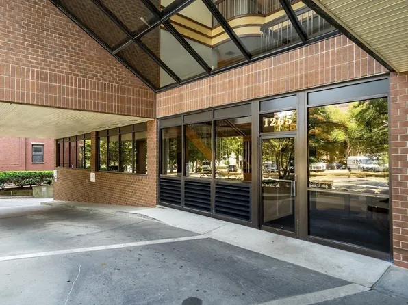 1265 Beacon St APT 601, Brookline, MA 02446