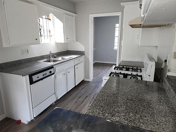 4th image of 12611 Shannon Hills Dr