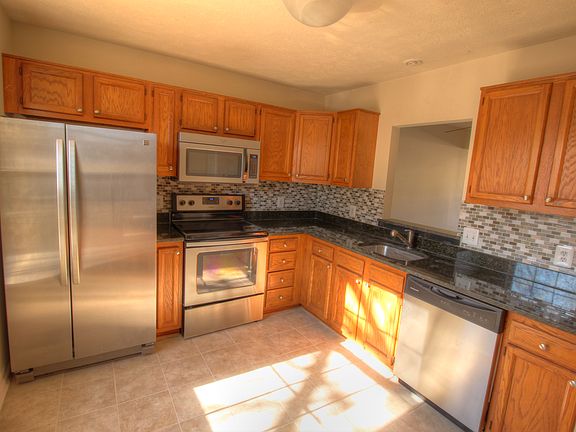 3rd image of 108 Stafford Mews Ln