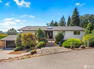 18217 62nd Ave NE, Kenmore, WA 98028