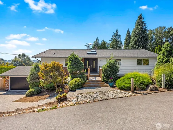 18217 62nd Avenue NE, Kenmore, WA 98028