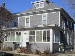 316 E Lincoln Ave, Barrington, IL 60010