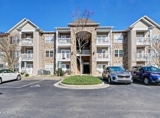 645 Condo Club Dr UNIT 201, Wilmington, NC 28412