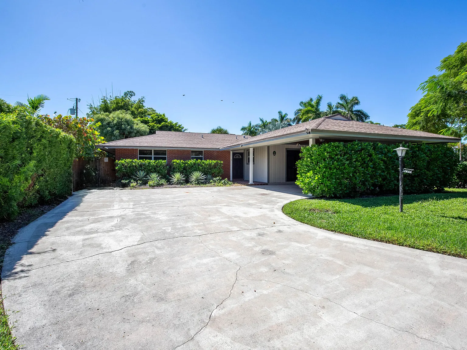 3 bed, 2.0 bath, 1359 sqft, $3,500 — Photo 1