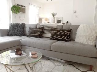 1327 N Laurel Ave, Los Angeles, CA 90046